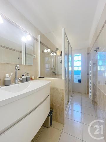 Appartement F4 à vendre  4 pièces - 73 m2 FREJUS - 83