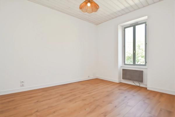 Maison à vendre 9 pièces SALLES SUR MER (17)