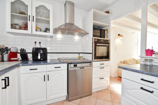 Maison à vendre 9 pièces SALLES SUR MER (17)