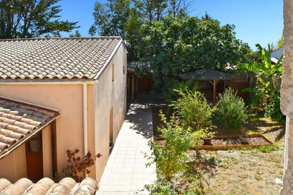 Maison à vendre 9 pièces SALLES SUR MER (17)