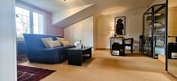 Maison avec vue panoramique et piscine – Proche Bergerac