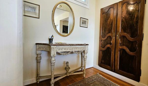 Maison avec vue panoramique et piscine – Proche Bergerac