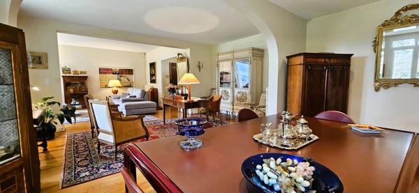 Maison avec vue panoramique et piscine – Proche Bergerac