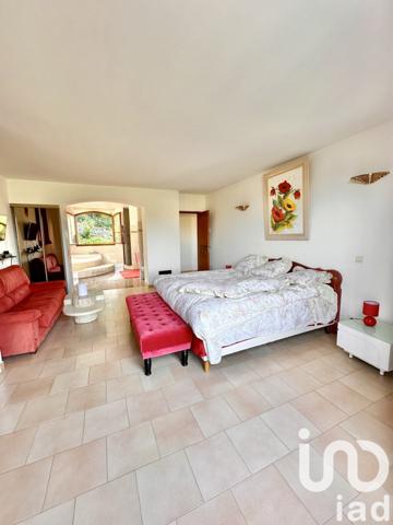 Maison à vendre 9 pièces 295 m² Saint-Paul-de-Vence