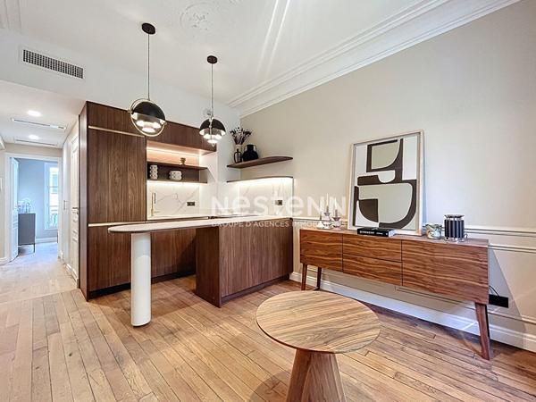 Paris 8ème - Les Jardins de Friedland - Calme - 2 pièces - Refait à neuf