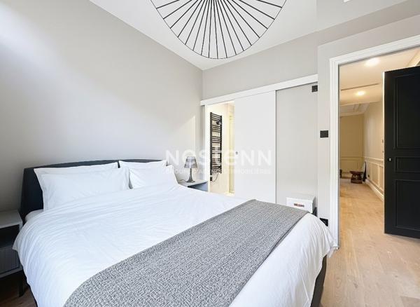 Paris 8ème - Les Jardins de Friedland - Calme - 2 pièces - Refait à neuf