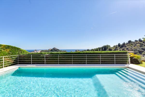 La Ciotat (13600) Vente à prix progressif – Villa d’architecte contemporaine, vue mer panoramique à La Ciotat