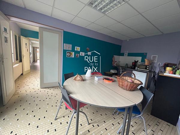 79420 SAINT LIN Locaux administratif Saint Lin 335 m2