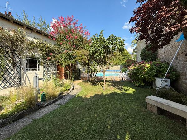 Maison - 6 pièces - 168 m²