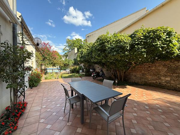 Maison - 6 pièces - 168 m²