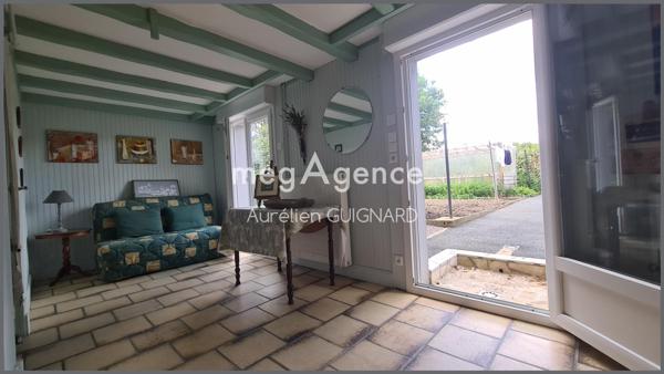 Maison à BRESSUIRE, 79300 - 10 pièces 160m²