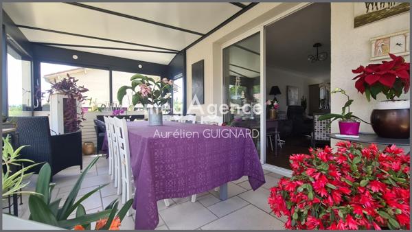 Maison à BRESSUIRE, 79300 - 10 pièces 160m²