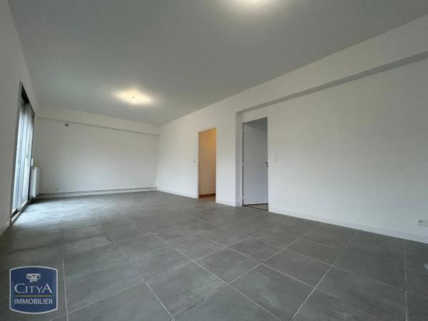 Appartement à louer 2 pièces 62.23m²