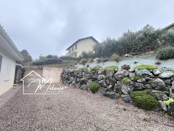 Maison individuelle 4 chambres jardin dépendances