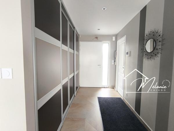 Maison individuelle 4 chambres jardin dépendances