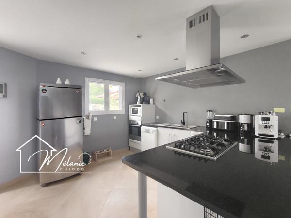 Maison individuelle 4 chambres jardin dépendances