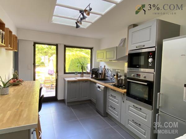 MAISON SEMI-MITOYENNE 1930 DE 107 M² AVEC 4 CH + JARDIN + GARAGE Tourcoing (59200)