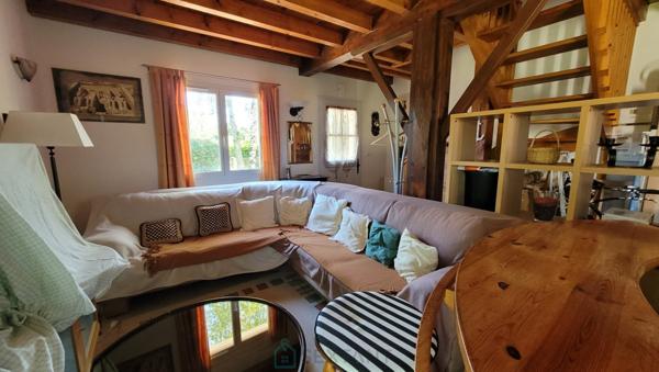 DEUX MAISONS, UNE SEULE ADRESSE  A LA FORCE 24130