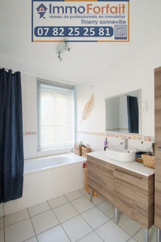 Maison mitoyenne 1 côté Phalempin 172 m²