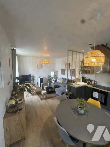 QUARTIER RECHERCHE-CHARMANTE MAISON DES ANNEES TRENTE JOLIMENT RENOVEE