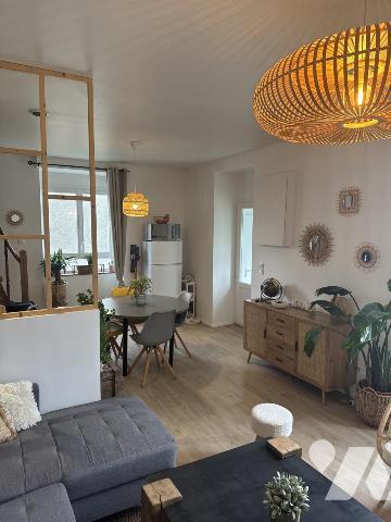 QUARTIER RECHERCHE-CHARMANTE MAISON DES ANNEES TRENTE JOLIMENT RENOVEE