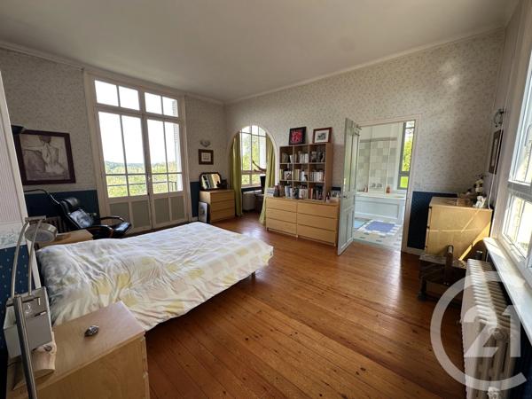 Maison à vendre  8 pièces - 190 m 2   CONCHES EN OUCHE  - 27