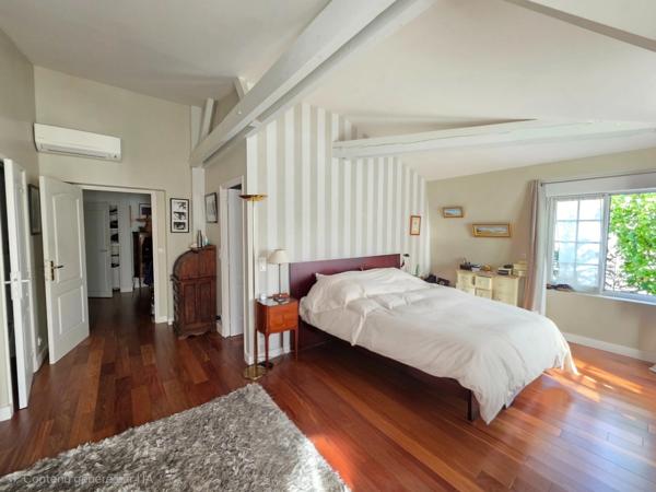 Maison à vendre 9 pièces CHATOU (78)