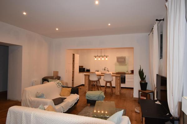 PROPRIETE, GÎTES, DEMEURE 1000 m2