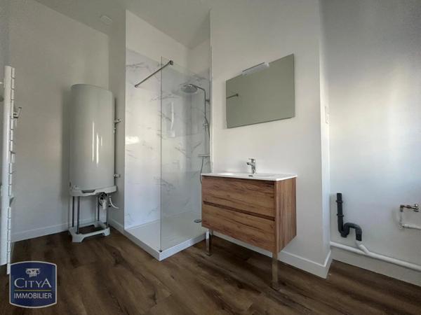 Appartement à louer 2 pièces 66.33m² Cambrai (59400)