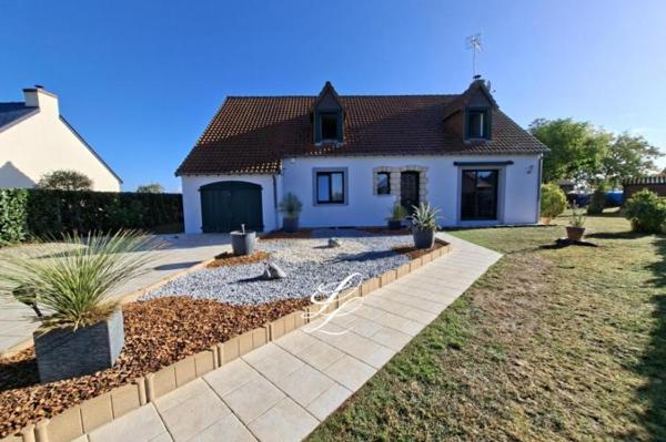 Vente - Maison 6 pièces 136 m 2 VION (72300)