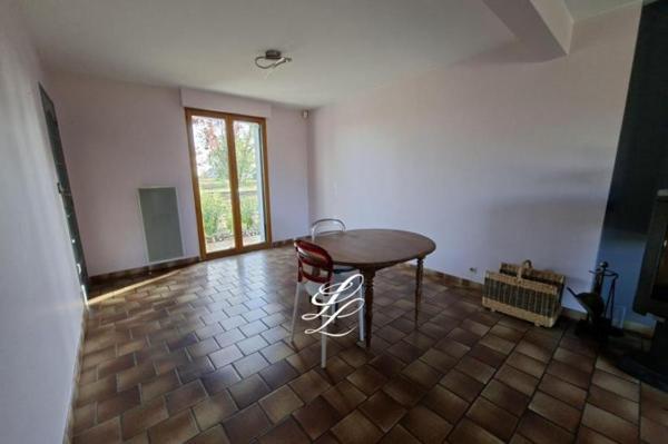 Vente - Maison 6 pièces 136 m 2 VION (72300)