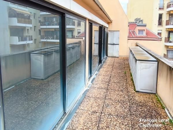 À VENDRE – MURS DE LOCAUX PROFESSIONNELS - MENTON (06 500) - 380 000 € honoraires d'agence inclus