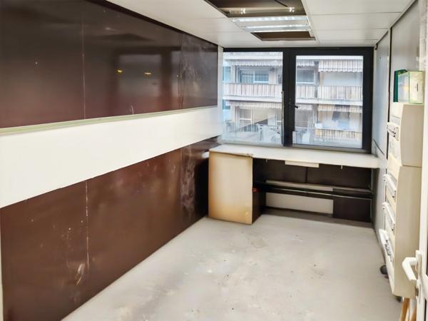 À VENDRE – MURS DE LOCAUX PROFESSIONNELS - MENTON (06 500) - 380 000 € honoraires d'agence inclus