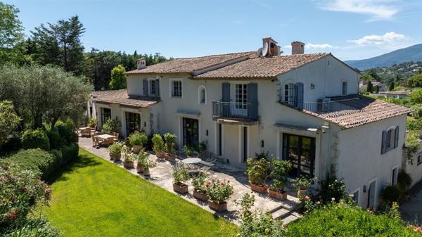 Vente Villa de luxe Valbonne 11 Pièces 567 m²