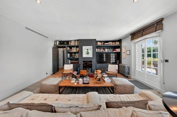 Vente Villa de luxe Valbonne 11 Pièces 567 m²
