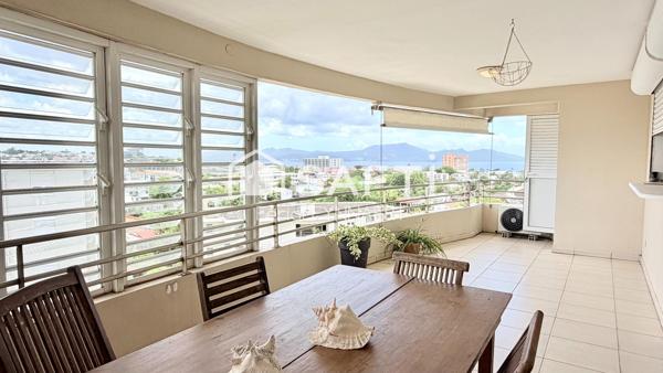 T4 DERNIER ÉTAGE – TERRASSE 56 M² – VUE MER