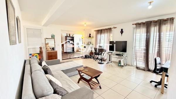 T4 DERNIER ÉTAGE – TERRASSE 56 M² – VUE MER