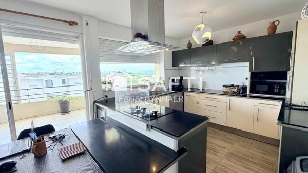T4 DERNIER ÉTAGE – TERRASSE 56 M² – VUE MER