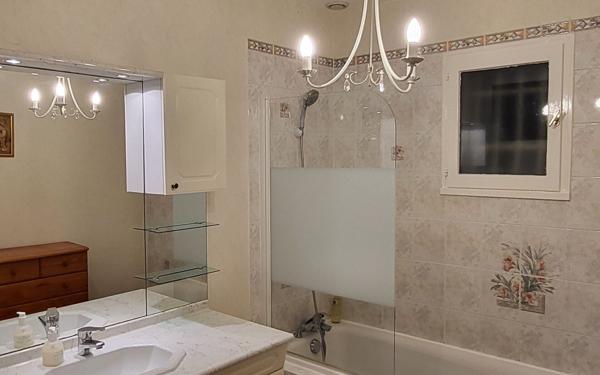 Maison à vendre    5 pièces • 97 m2 Crégy-lès-Meaux