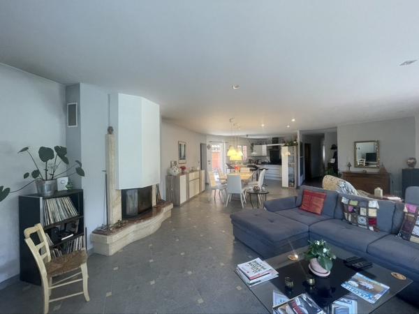 Villa de plain pied avec piscine