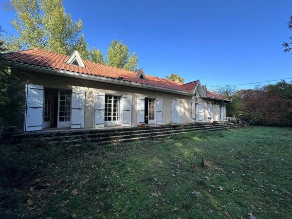Achat - Maison | Maison individuelle Le Pian-Médoc 33290 8 pièces 268 m 2 24451 m 2