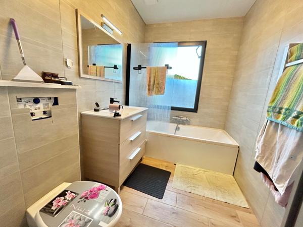 Maison à vendre 5 pièces SAINT AYGULF (83)