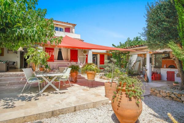 Vente Maison de luxe Sanary-sur-Mer 6 Pièces 142 m²