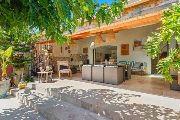 Vente Maison de luxe Sanary-sur-Mer 6 Pièces 142 m²