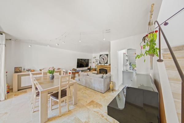 Vente Maison de luxe Sanary-sur-Mer 6 Pièces 142 m²