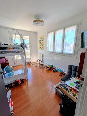Maison de 183,98 m²