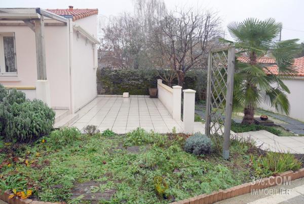 Maison Ancienne à Etage de 103 m², 3 Chambres, Terrain de 308m², garage 23 m², cave 21 m² Vertou (44120)