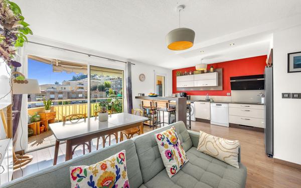 Appartement à vendre    3 pièces • 67 m2 Saint-Laurent-du-Var