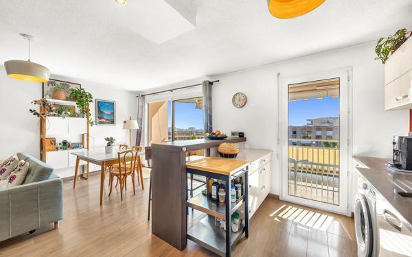 Appartement à vendre    3 pièces • 67 m2 Saint-Laurent-du-Var