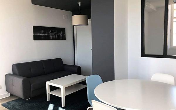 Appartement à louer    2 pièces •  Aire-sur-l'Adour